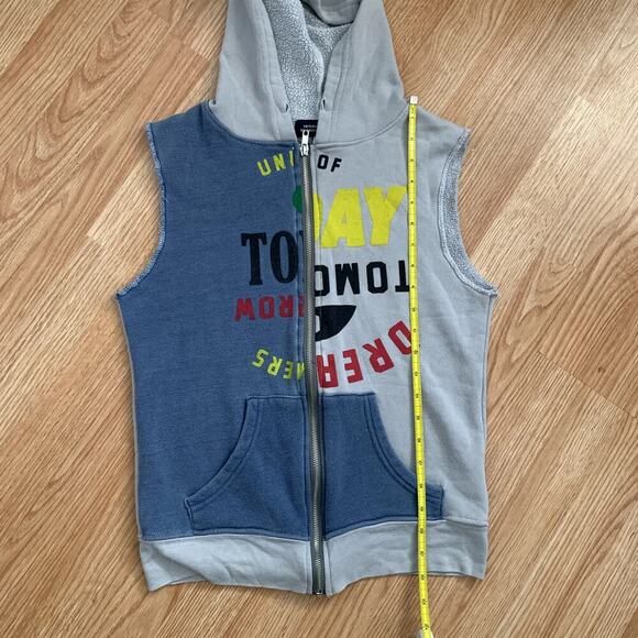 University of Today Dreamers of Tomorrow Graphic Print Logo Hoodie Sweatshirt S - Picture 7 of 11